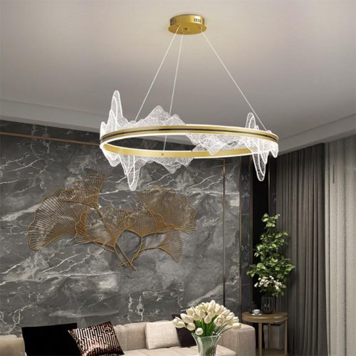 LUSTRE TRONE